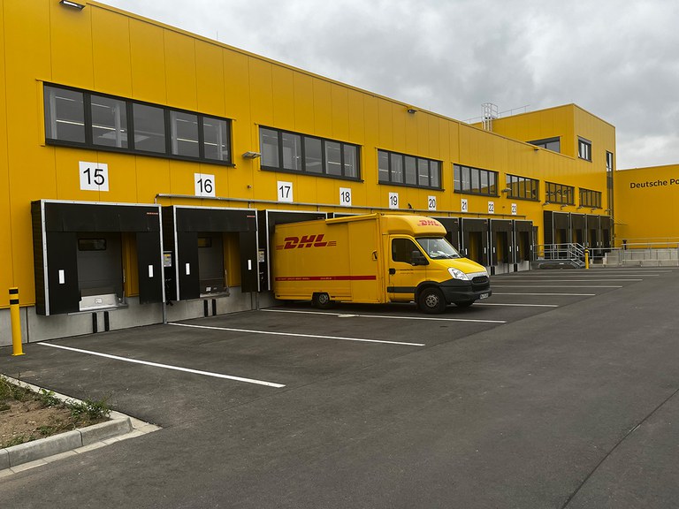 DHL setzt auf das Multi V+ System von ULMA zur Verbesserung der Entwässerung in seinen Anlagen in Düsseldorf