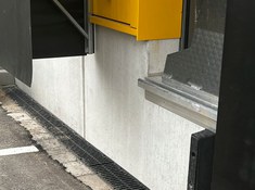 Foto 2 des Projekts DHL setzt auf das Multi V+ System von ULMA zur Verbesserung der Entwässerung in seinen Anlagen in Düsseldorf