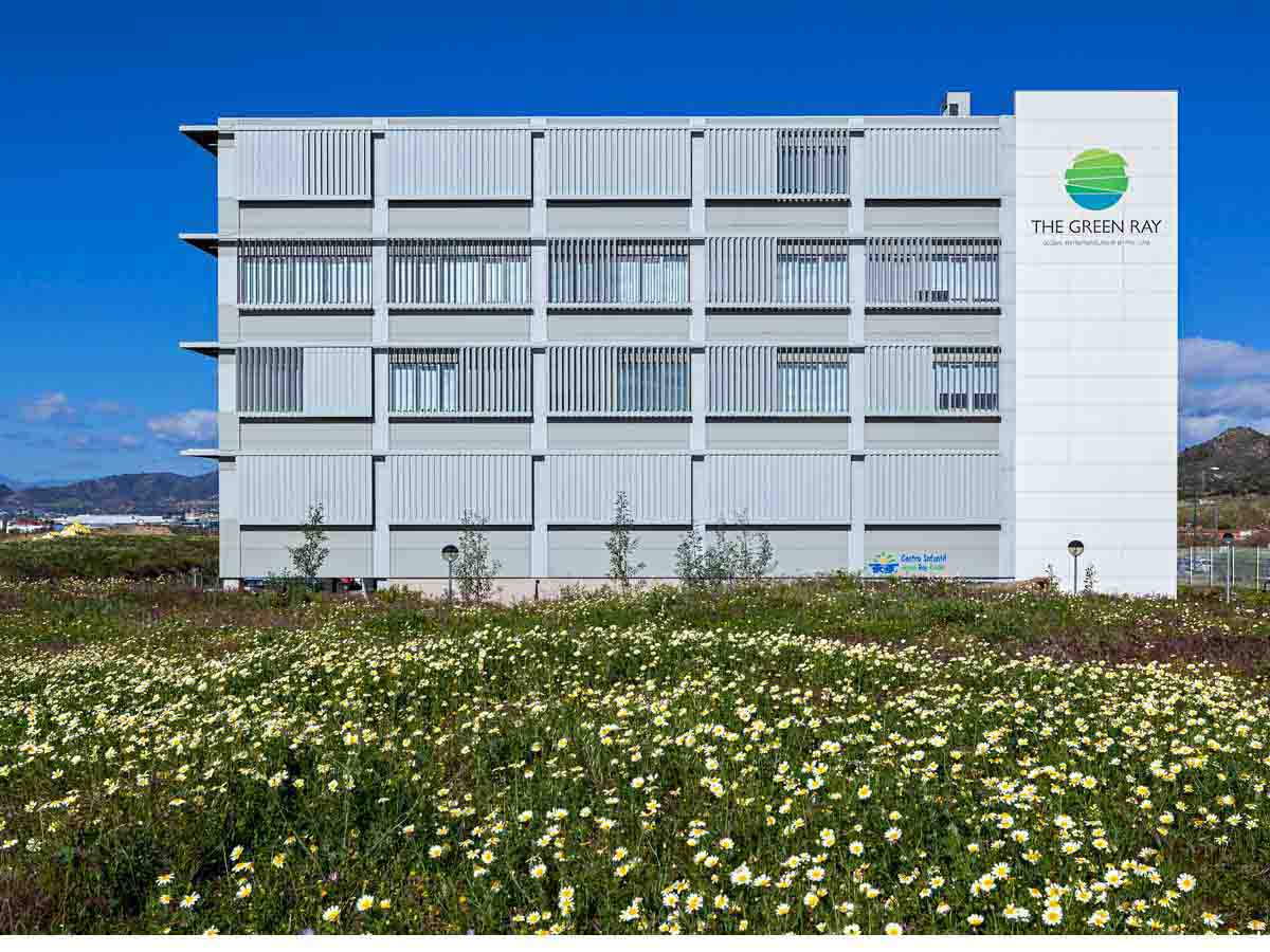 ULMA ventilated facades on the Green Bay building in Málaga