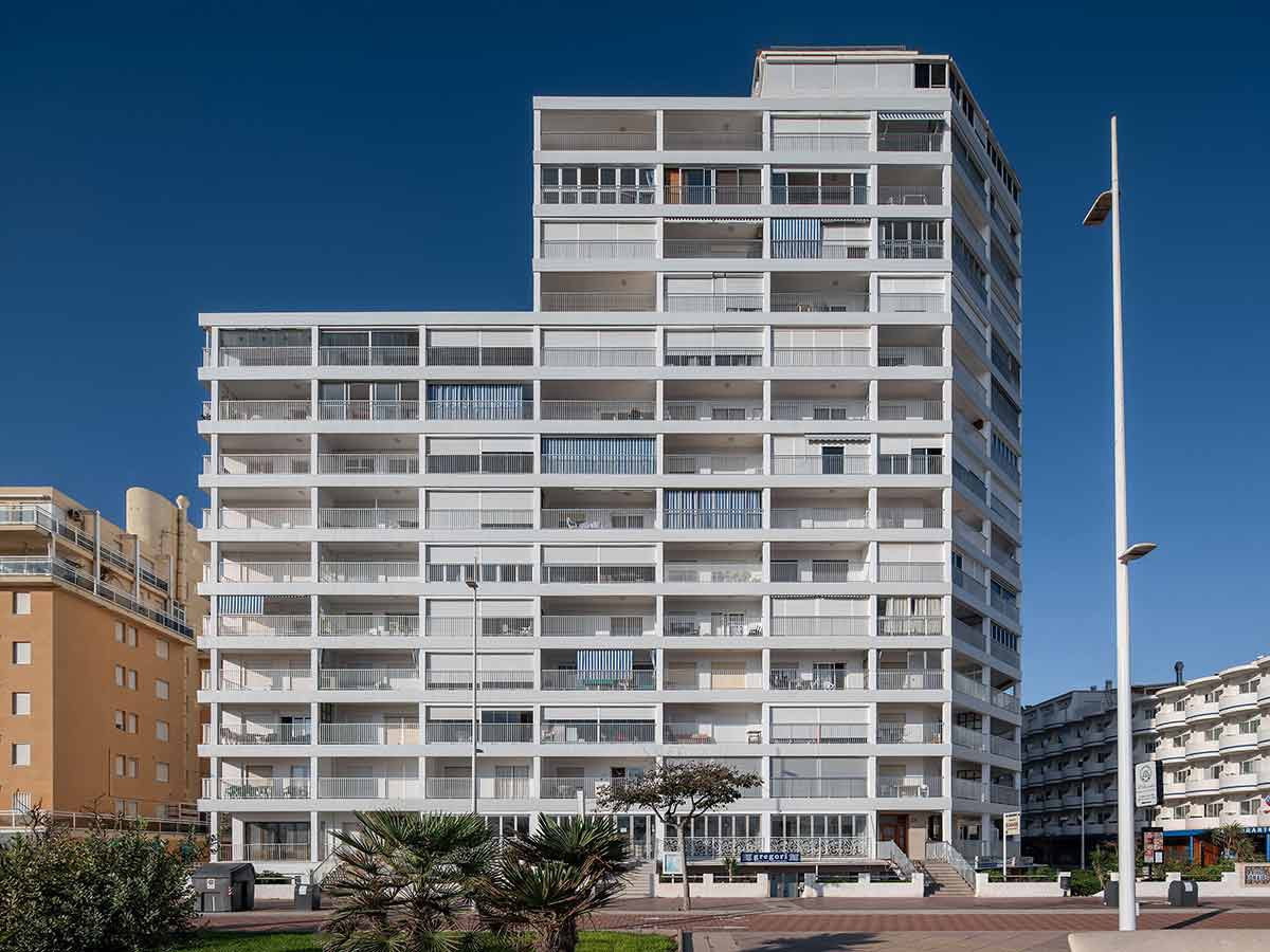 Renovation Of The Bonaire Building On Gandia Beach