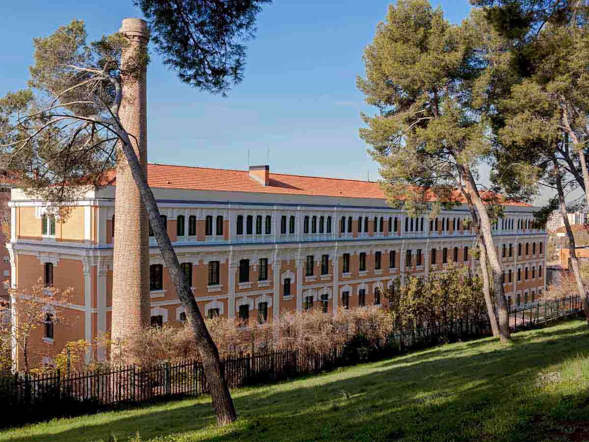 Rehabilitar y mantener la estética de un edificio de los años 30